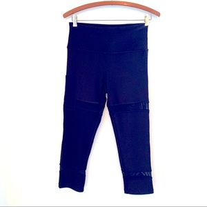 Cali Active athletic leggings mesh detail